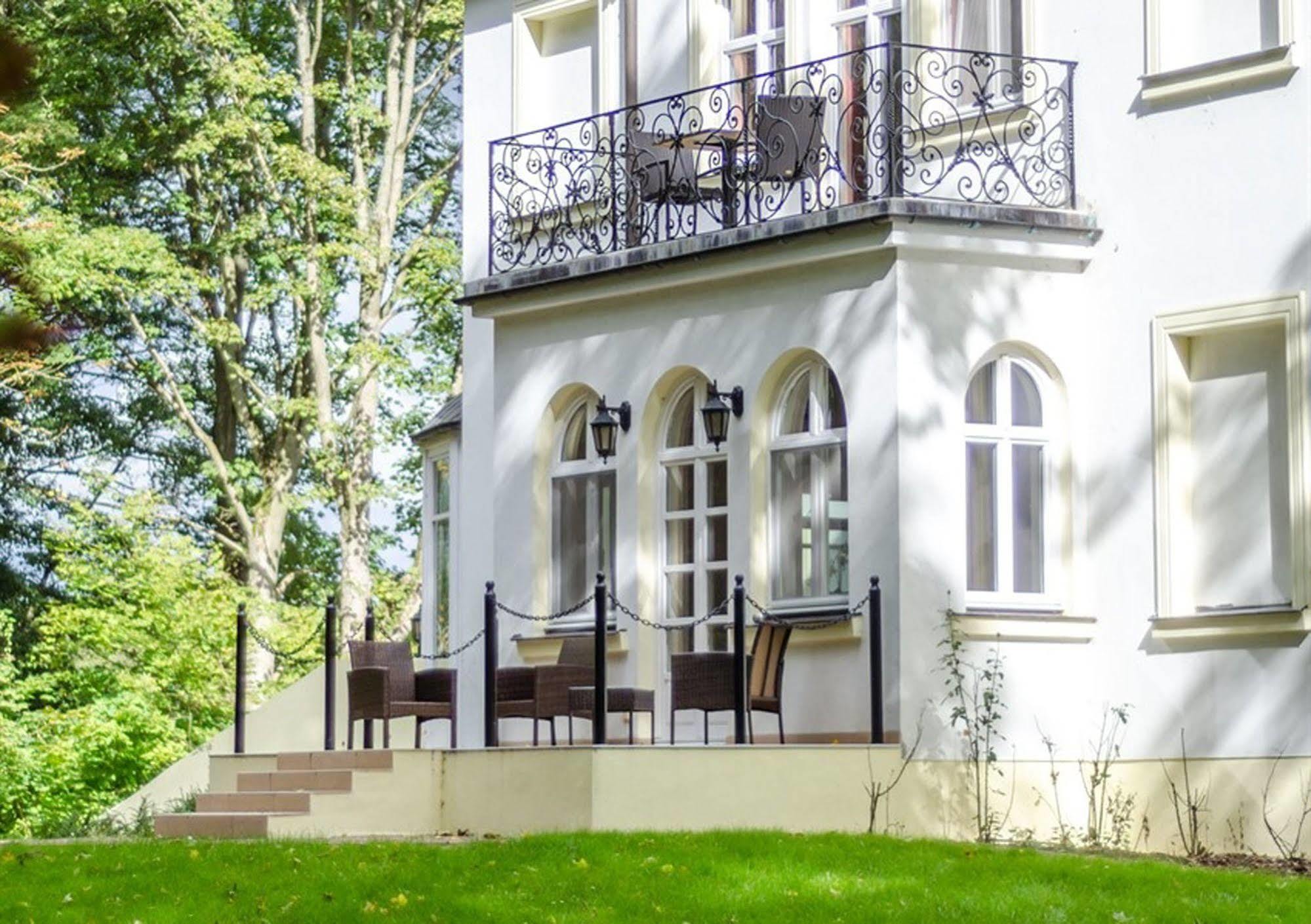 Seeschloss Schorssow ภายนอก รูปภาพ